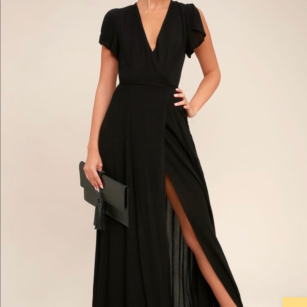 Lulu’s black dress with slit and sleeves